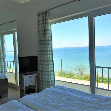 Kaptein's Lounge Apartmán *